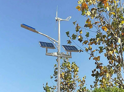 南京歐陸300W風光互補發(fā)電機成功應用在城市道路上
